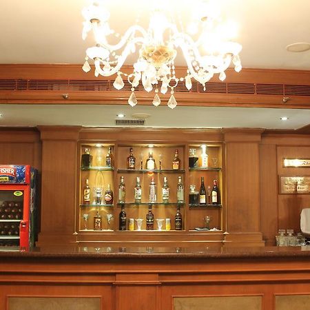 Hotel Emerald Park Chennai Extérieur photo