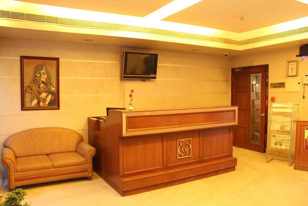 Hotel Emerald Park Chennai Extérieur photo