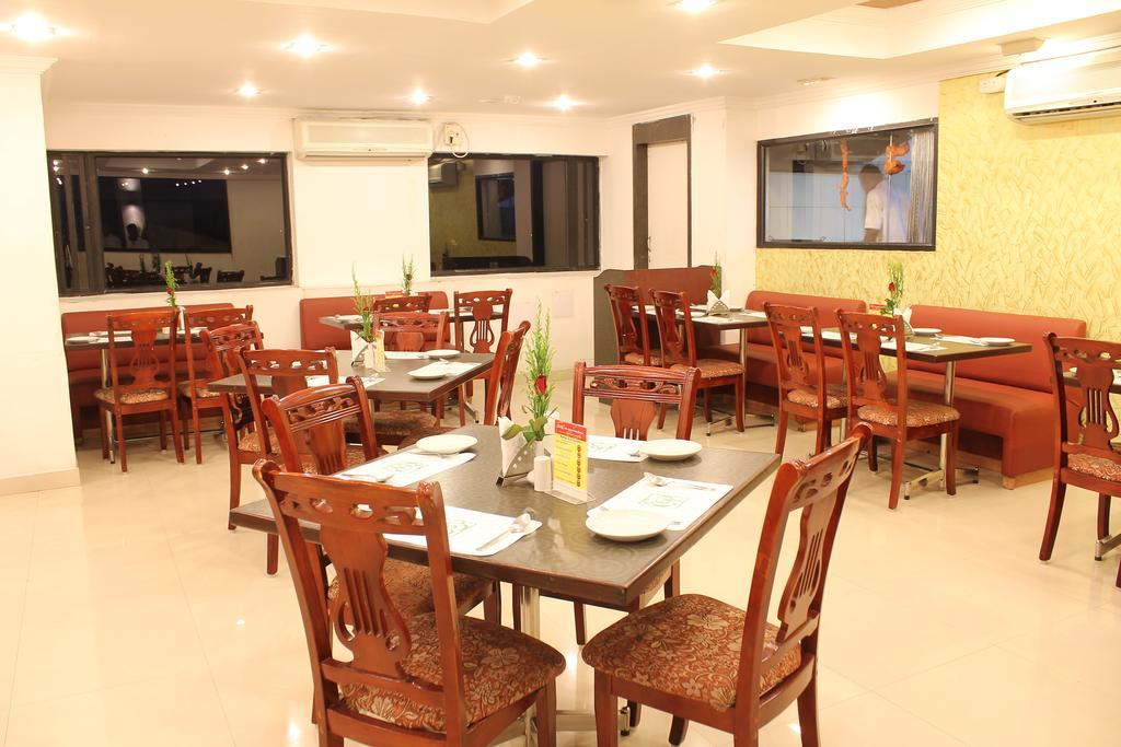 Hotel Emerald Park Chennai Extérieur photo