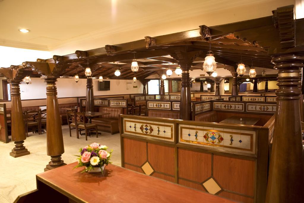 Hotel Emerald Park Chennai Extérieur photo