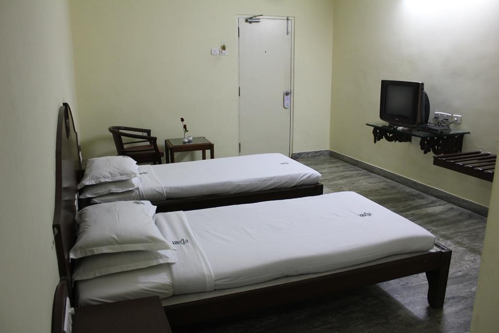 Hotel Emerald Park Chennai Chambre photo